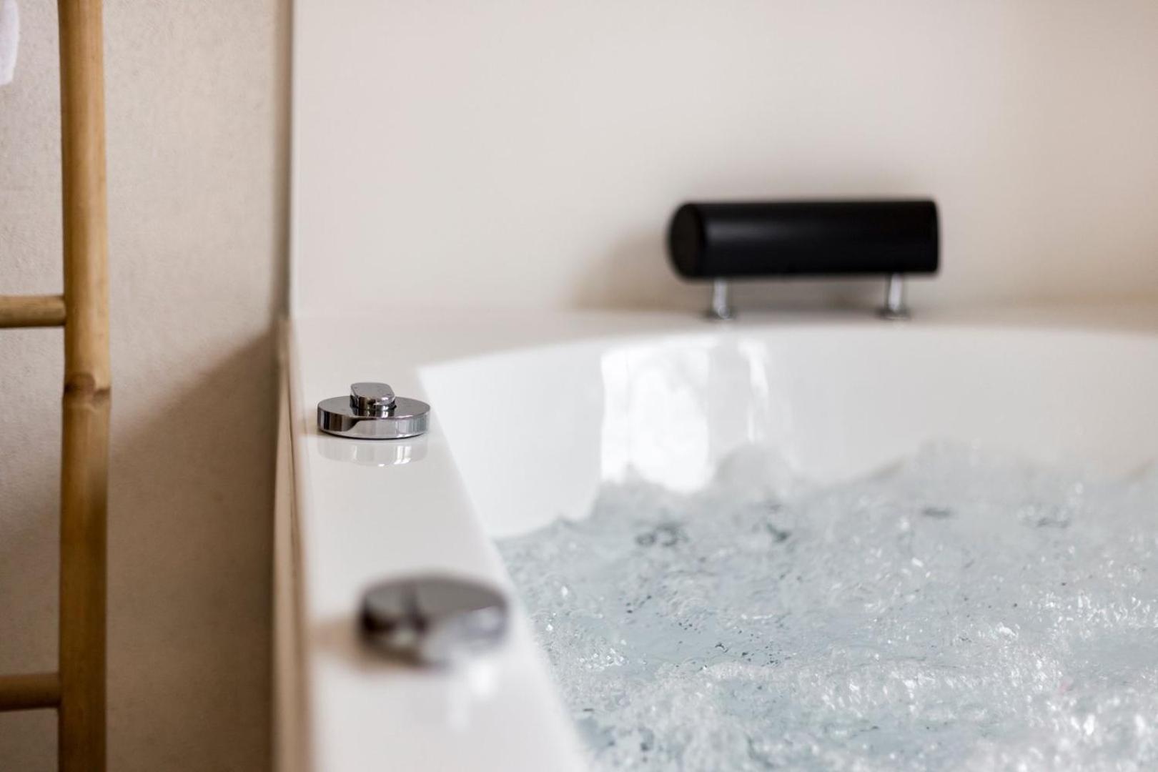 Sky'Room - Jacuzzi & Vue - Vieux Lyon Ngoại thất bức ảnh